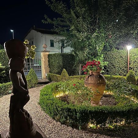 Borgo Di Beppe E Gloria Suite سان جيوفاني فالدارنو المظهر الخارجي الصورة