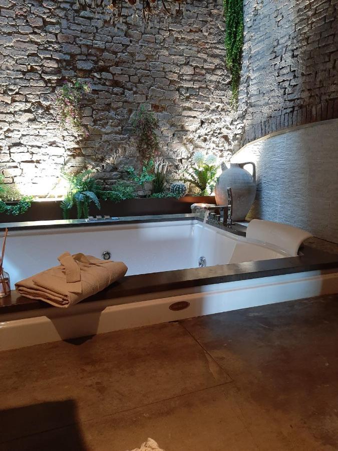 Borgo Di Beppe E Gloria Suite سان جيوفاني فالدارنو المظهر الخارجي الصورة