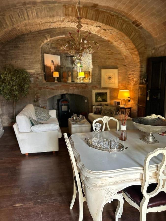 Borgo Di Beppe E Gloria Suite سان جيوفاني فالدارنو المظهر الخارجي الصورة