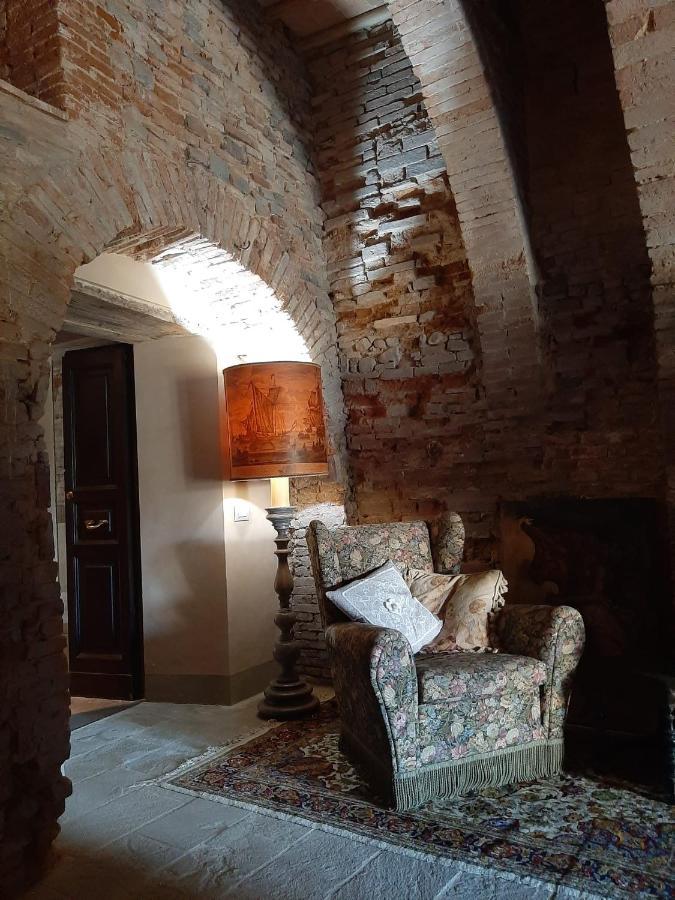Borgo Di Beppe E Gloria Suite سان جيوفاني فالدارنو المظهر الخارجي الصورة