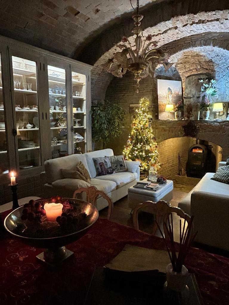 Borgo Di Beppe E Gloria Suite سان جيوفاني فالدارنو المظهر الخارجي الصورة
