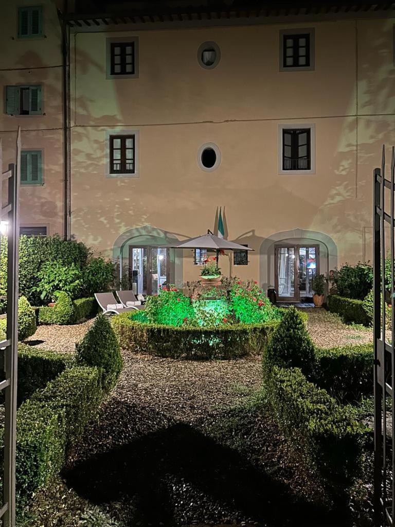 Borgo Di Beppe E Gloria Suite سان جيوفاني فالدارنو المظهر الخارجي الصورة